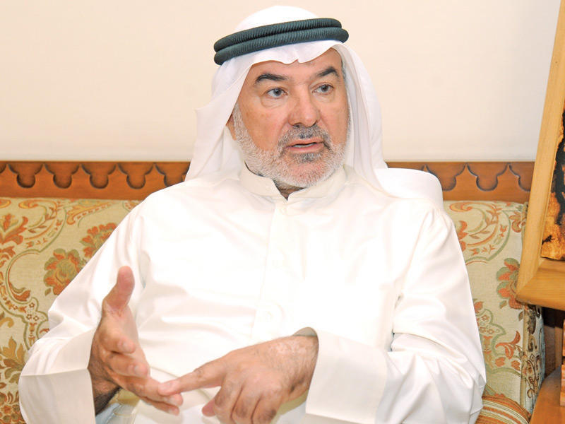 النائب السابق مرشح الدائرة الأولى صالح عاشور