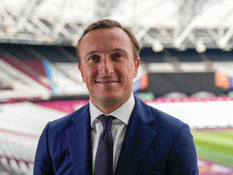 القائد السابق لنادي وست هام الإنكليزي مارك نوبل  