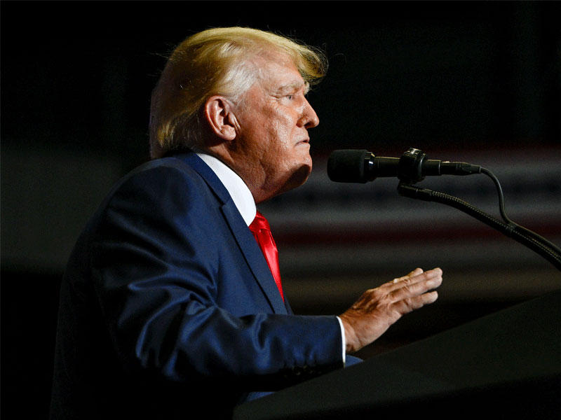 الرئيس السابق دونالد ترامب