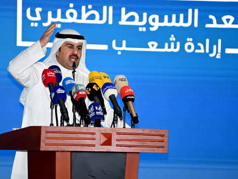 السويط متحدثاً في مقره الانتخابي