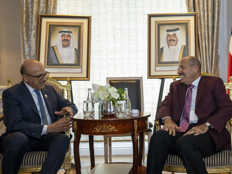 ممثل الأمير مستقبلاً وزير خارجية البحرين