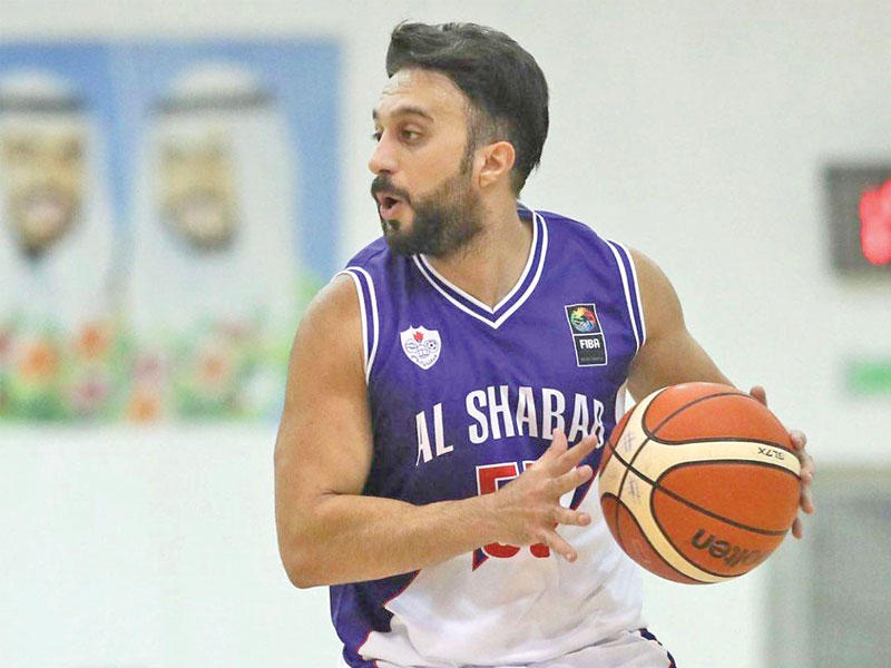 لاعب نادي الصليبيخات لكرة السلة حسين حاجية 