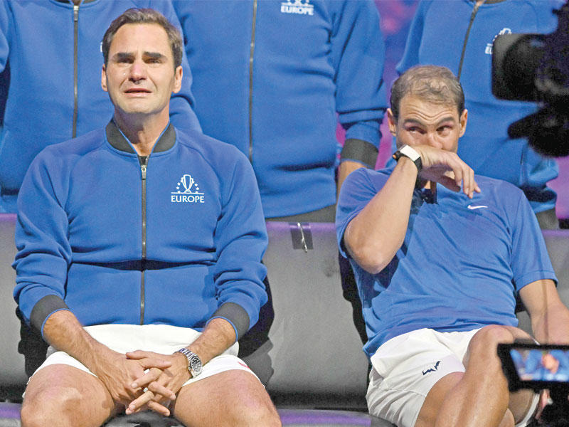 السويسري فيدرر يبكي إلى جانب الإسباني نادال