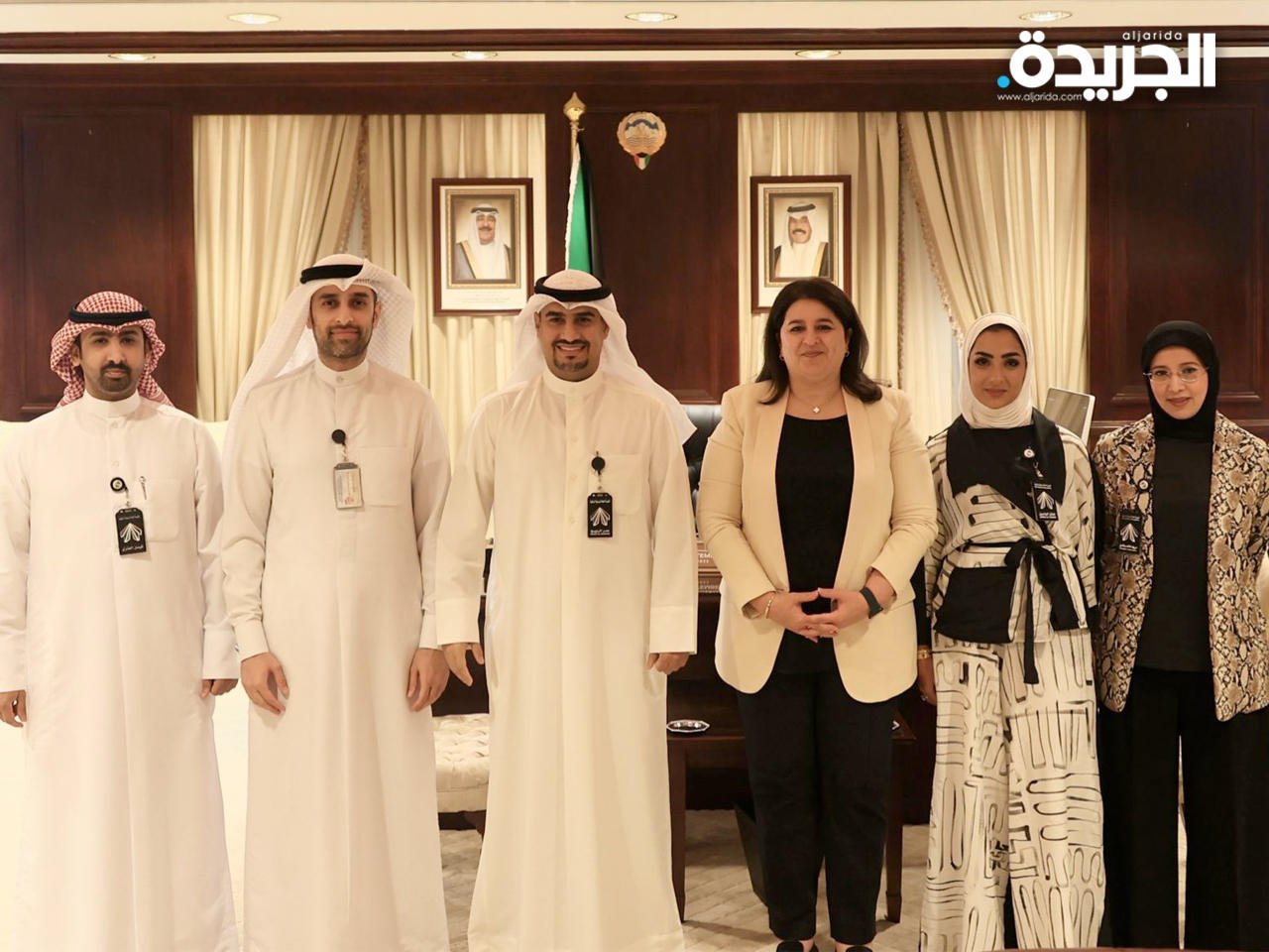 الفارس تتوسط فريق تطوير بيئة العمل والجودة