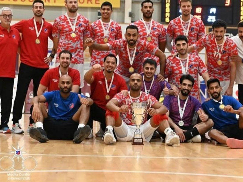 فريق لكرة الطائرة بنادي الكويت 