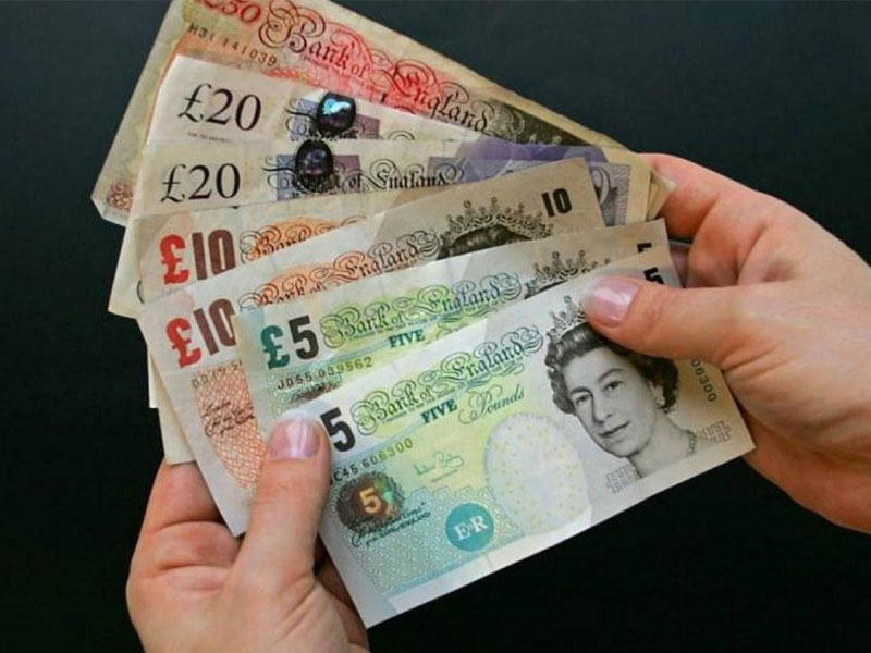 هبوط الاسترليني الى أدنى مستوى