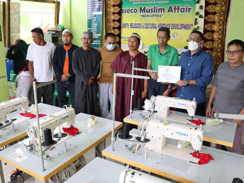  مكائن خياطة لمحتاجي الفلبين