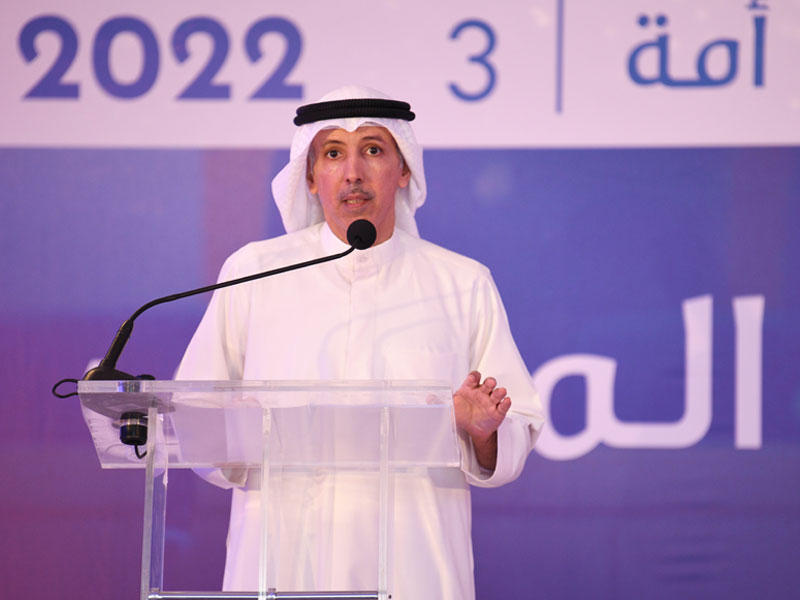 مرشح الدائرة الثالثة مهلهل المضف متحدثاً في ندوته