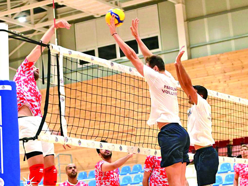 الفريق الأول للكرة الطائرة بنادي الكويت 