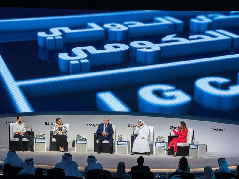 المشاركون في الجلسة 