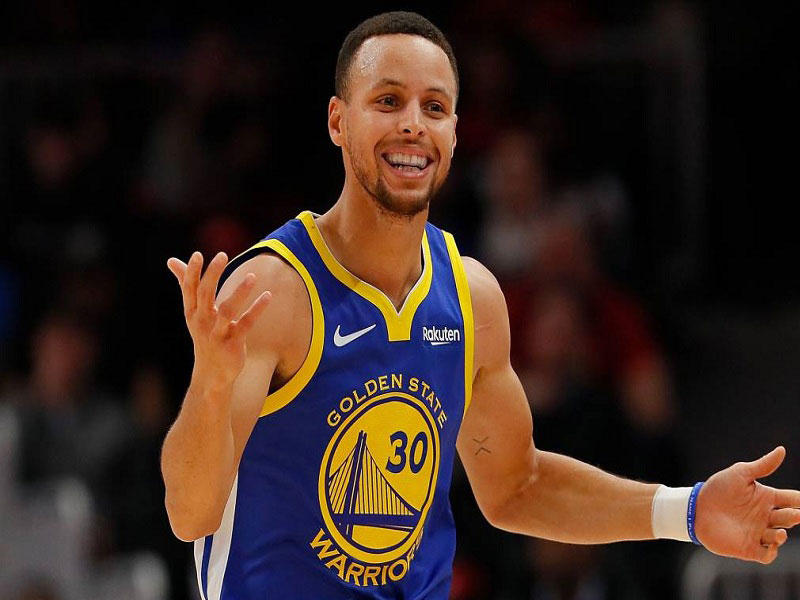 الاعب ستيفن كوري