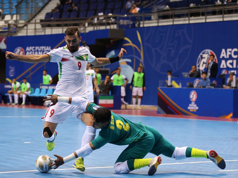 من مباراة إيران وإندونيسيا