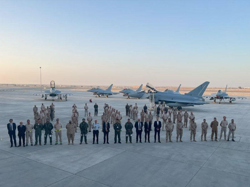 طائرتا «اليوروفايتر» الجديدتان خلال مراسم تسلمهما أمس الأول