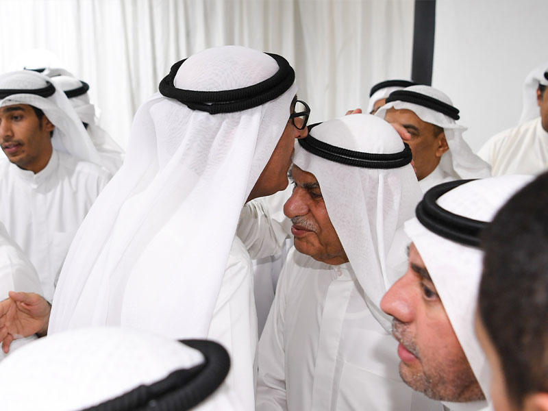 قبلة على جبين السعدون