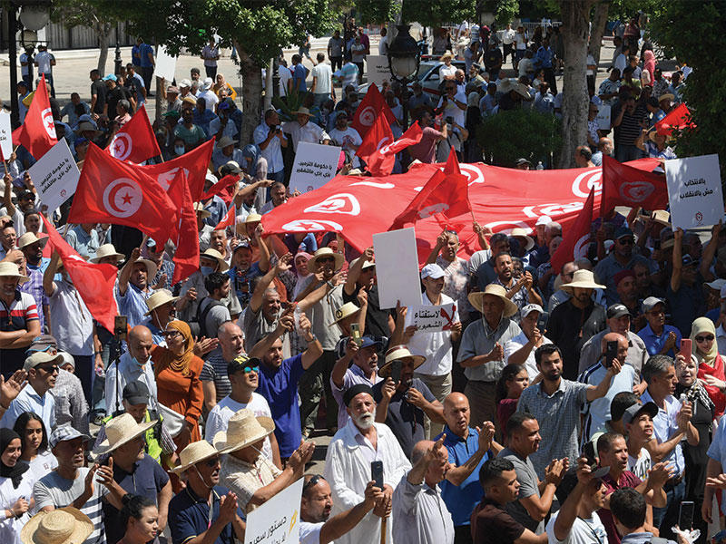 مظاهرات في شوارع تونس لمقاطعة الانتخابات البرلمانية