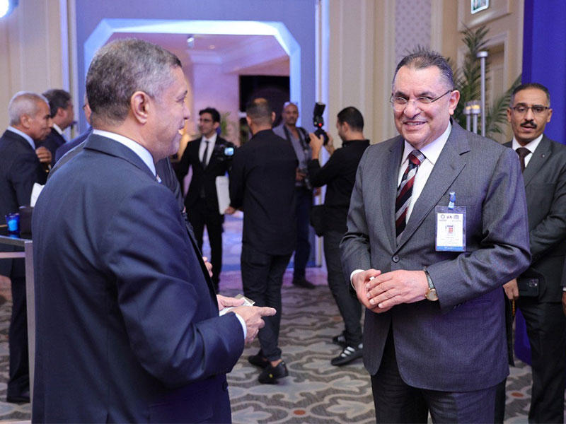 محمد الصقر ونائب رئيس مجموعة العربي ممدوح محمود العربي خلال الحفل