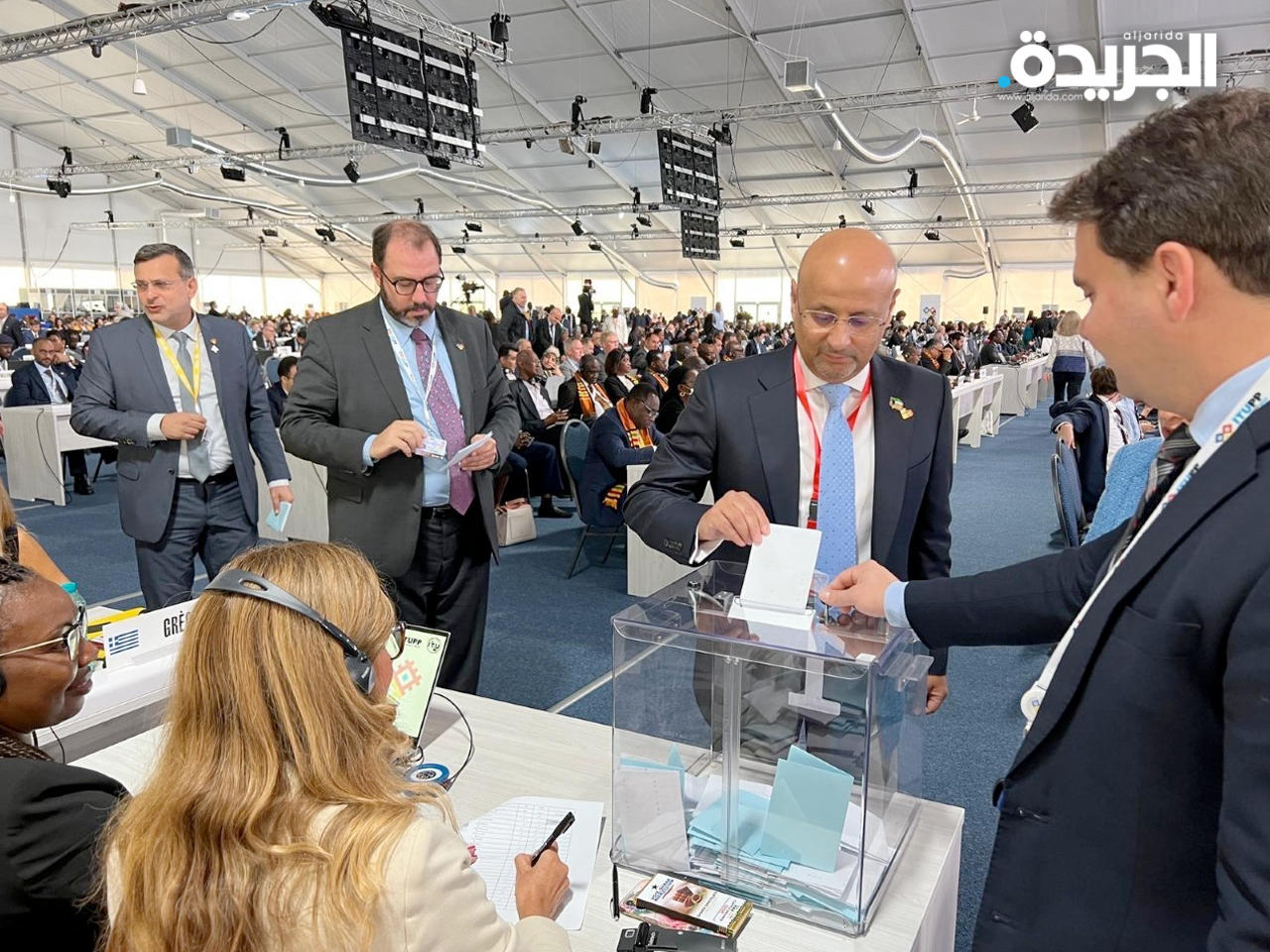 الوفد الكويتي يصوت خلال المؤتمر