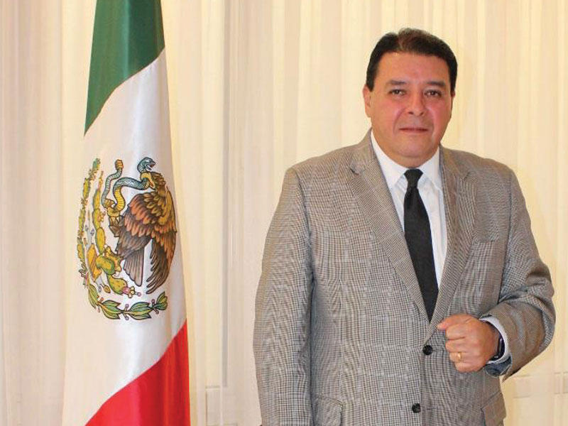 سفير المكسيك لدى الكويت، ميغيل إيسيدرو
