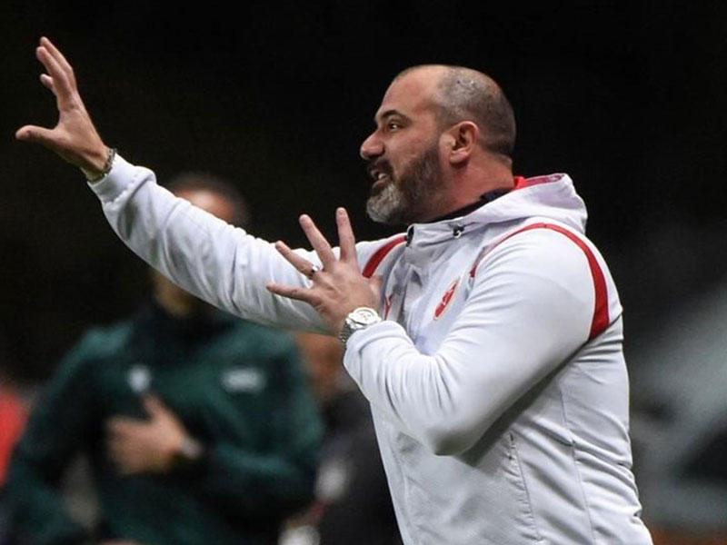  المدرب ديان ستانكوفيتش 