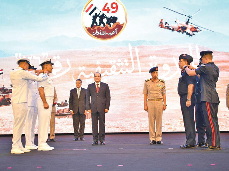 السيسي خلال مشاركته في احتفالية بمناسبة انتصار أكتوبر أمس الأول (رئاسة الجمهورية)