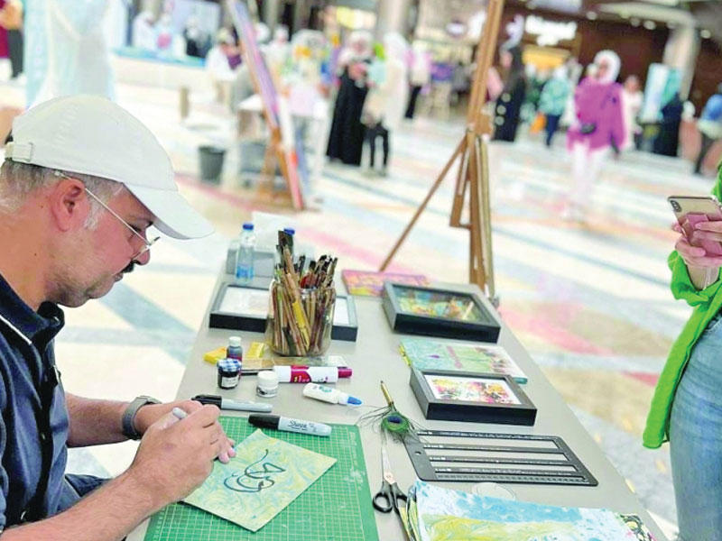 جانب من المعرض