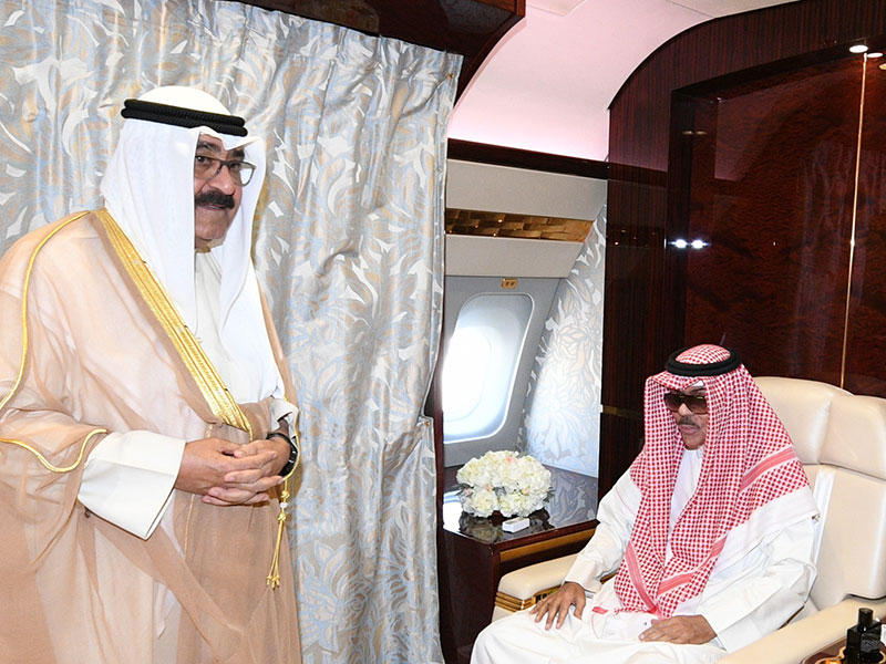 صاحب السمو لدى مغادرته البلاد وفي وداعه نائب الأمير 