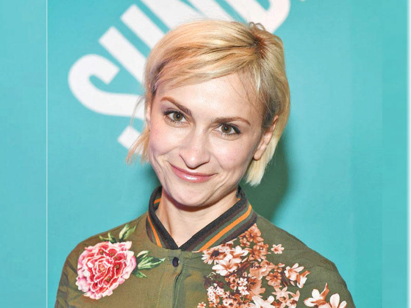 هالينا هاتشنز