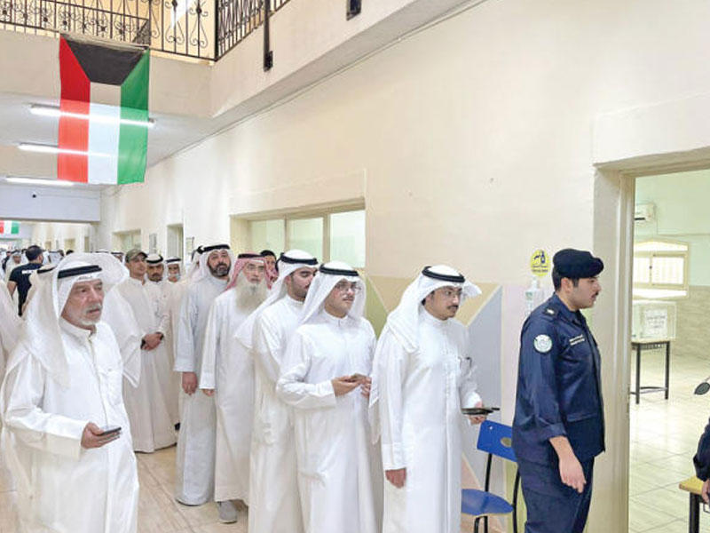 جانب من انتخابات إحدى الجمعيات التعاونية