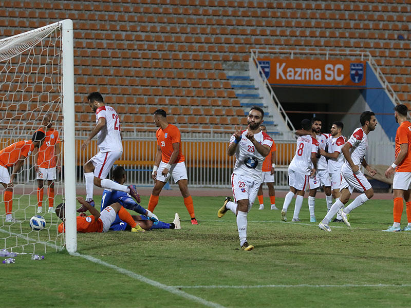 عموري يحتفل بهدفه في شباك كنكوني