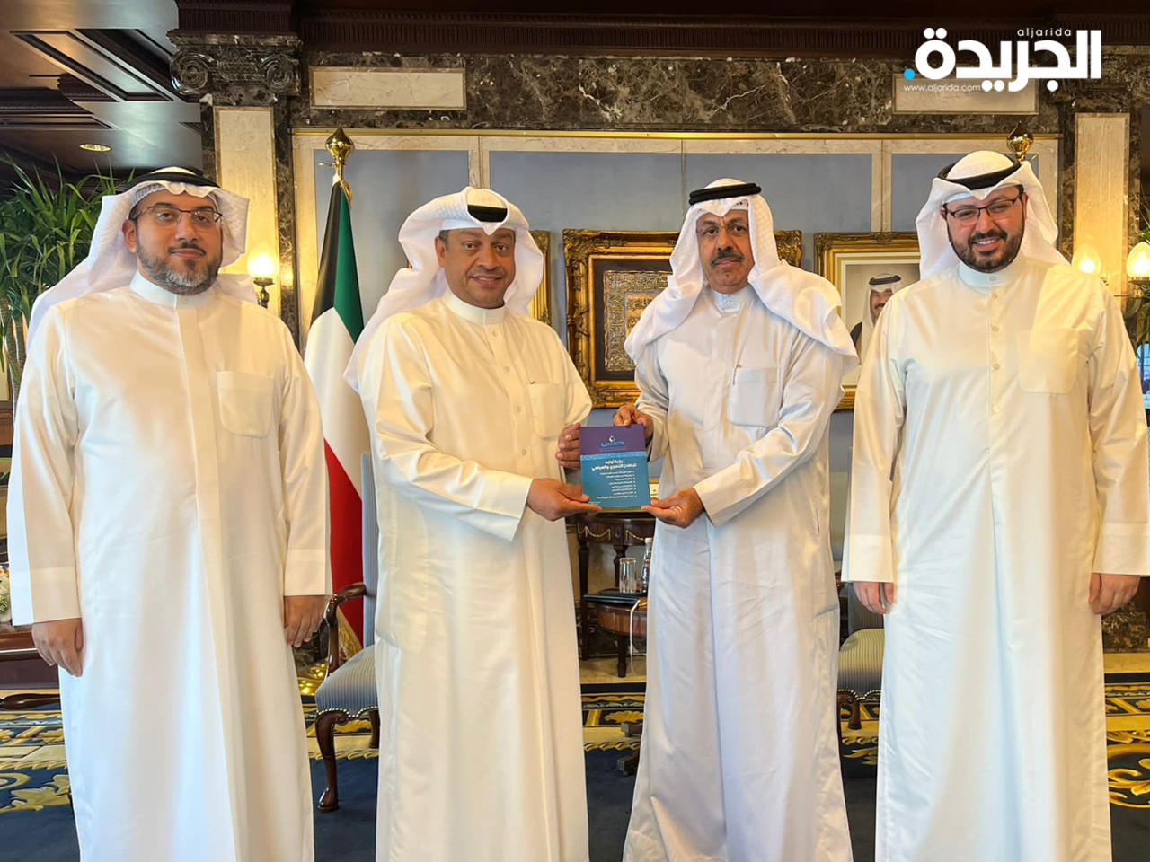 الشيخ أحمد النواف والنواب المطر والشاهين والصقعبي