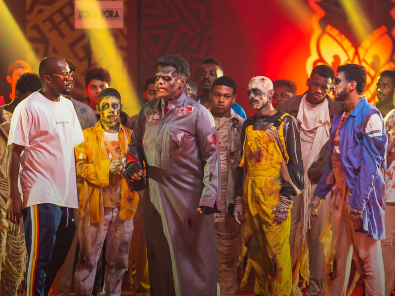 الحملي في أحد أعماله