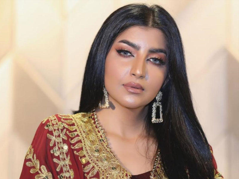 الفنانة بثينة الرئيسي 