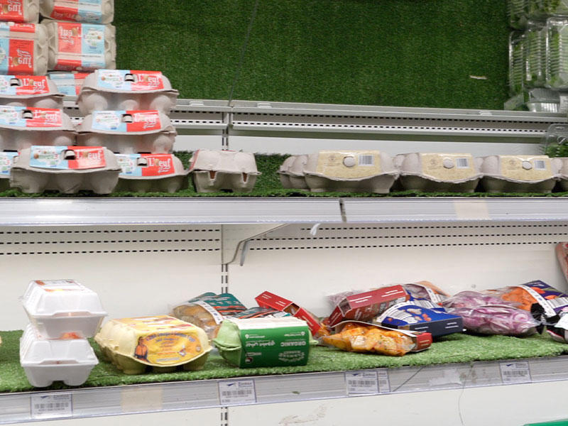 أرفف الجمعيات خلت من البيض