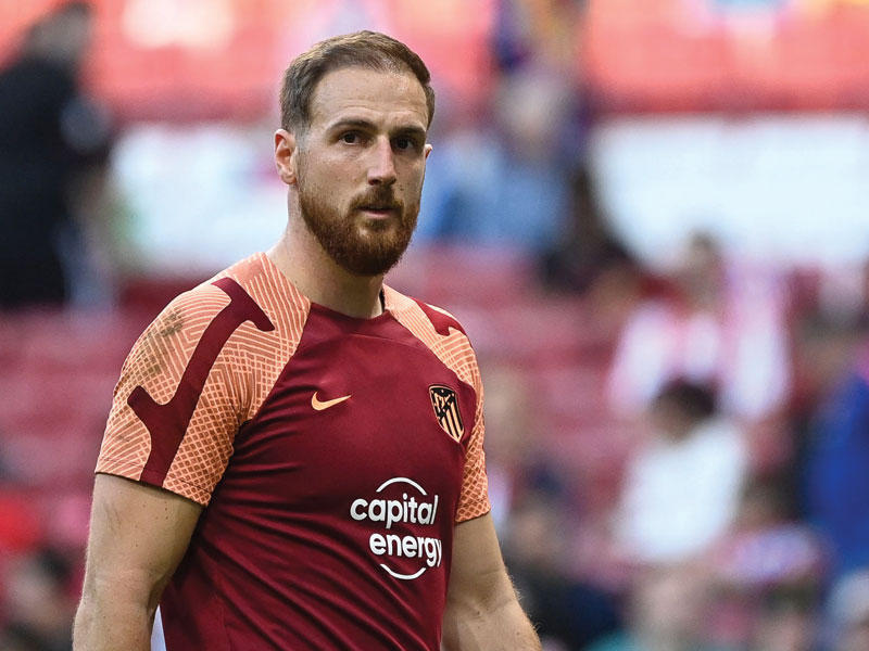 اللاعب يوسف بلايلي