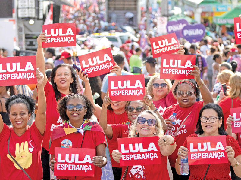لولا يحافظ على تقدّمه في «رئاسية» البرازيل