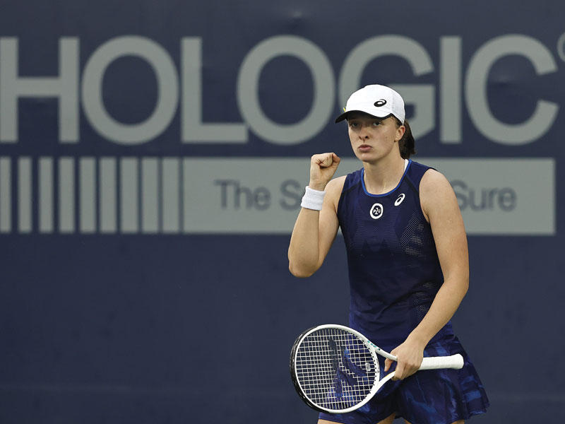 إيغا شفيونتيك