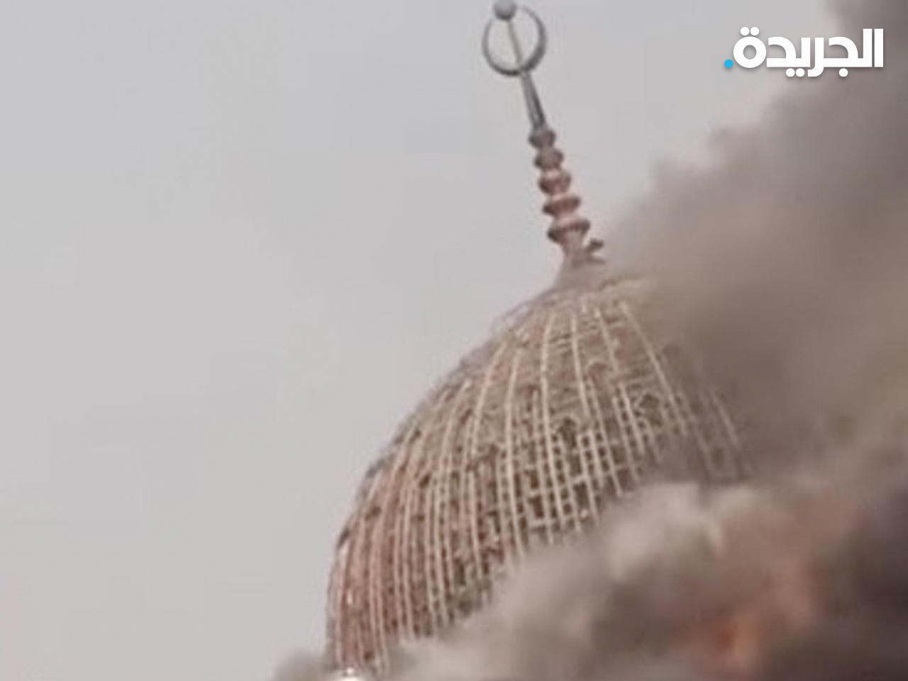 جانب من الحريق