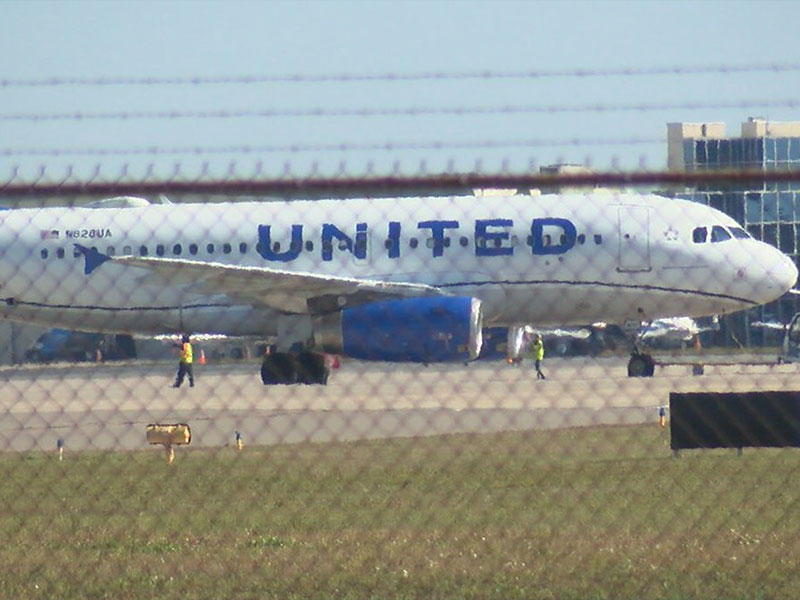 طائرة لشركة يونايتد إيرلاينز في الولايات المتحدة