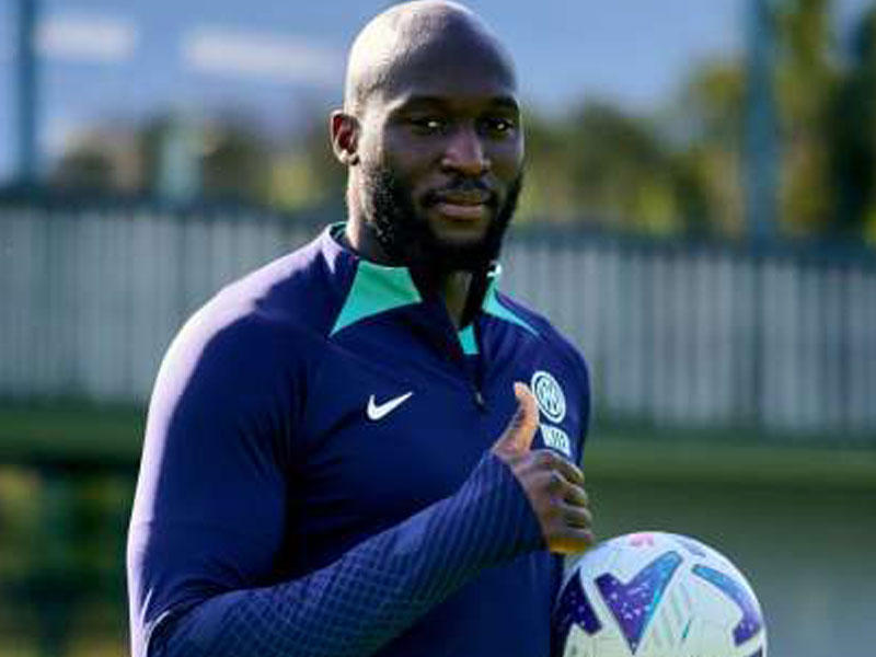 اللاعب روميلو لوكاكو