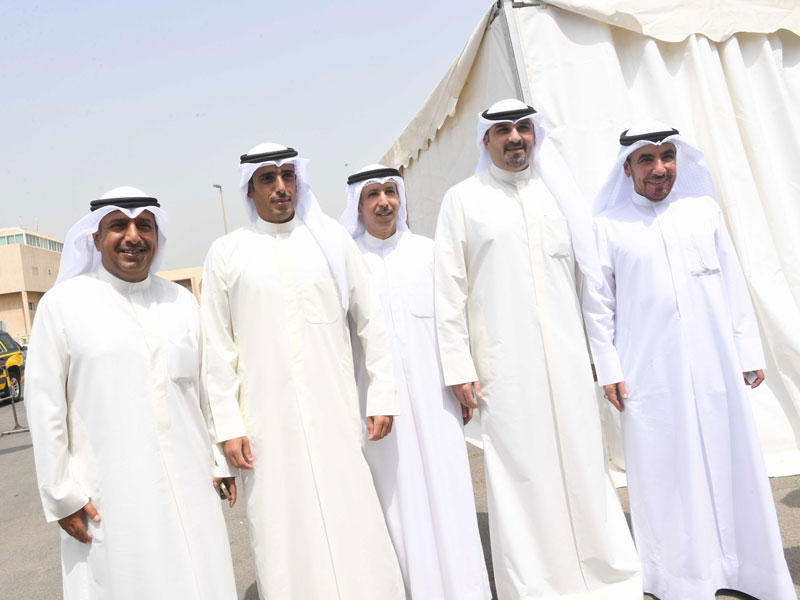 أعضاء كتلة الـ 5 خلال تسجيلهم في انتخابات «أمة 2022»