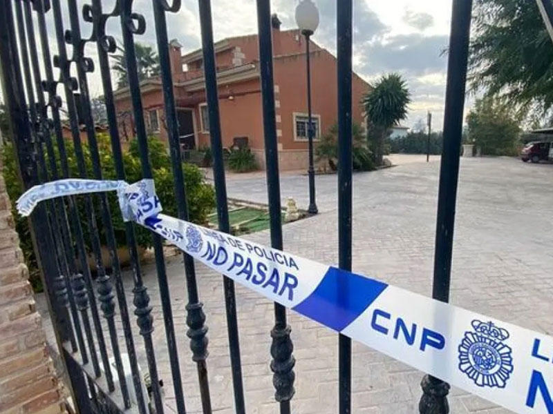 المنزل الذي شهد جرائم القتل حسب صحف إسبانية .